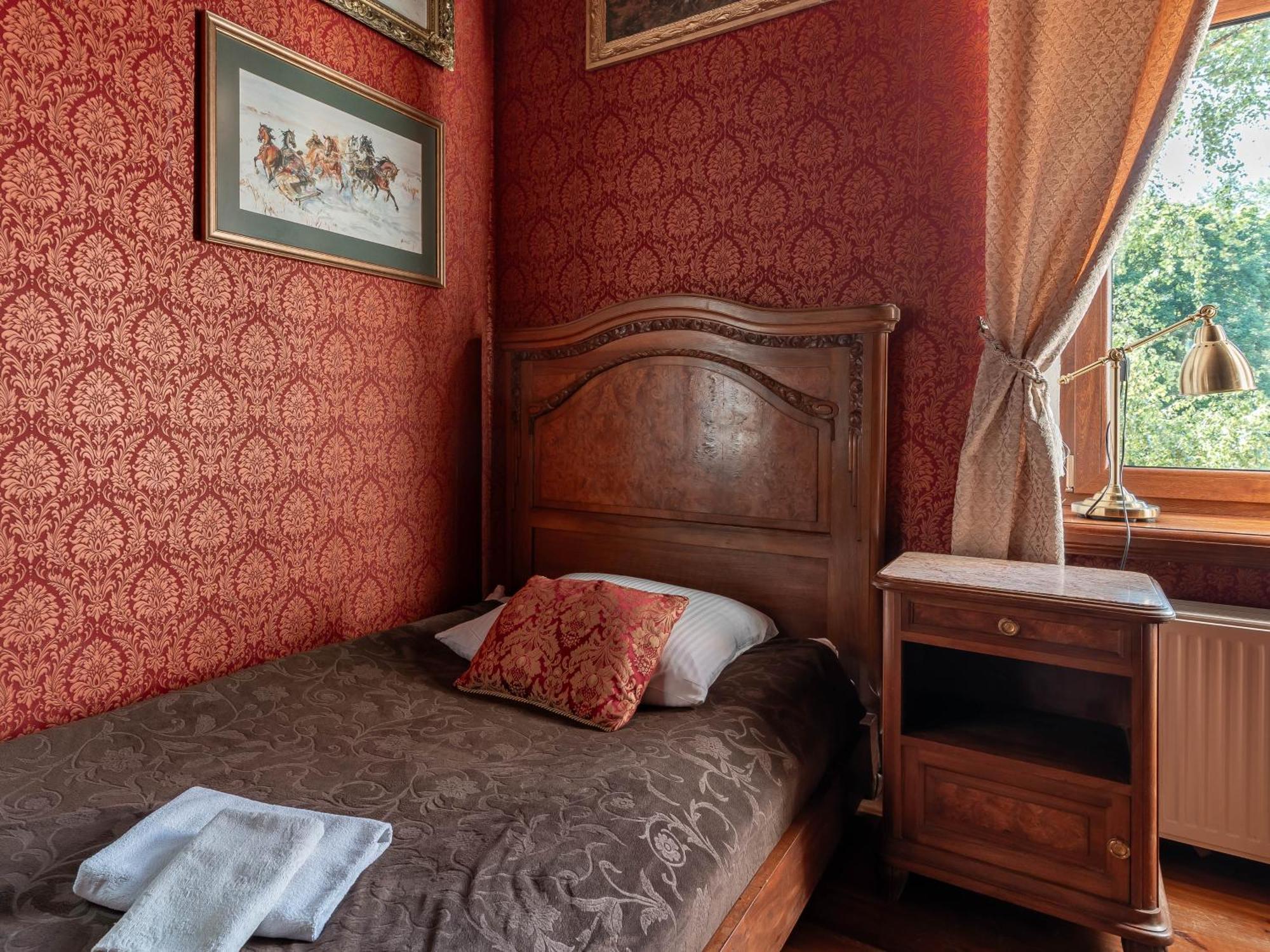Appartement Dwor Mysinek à Grabowiec  Chambre photo